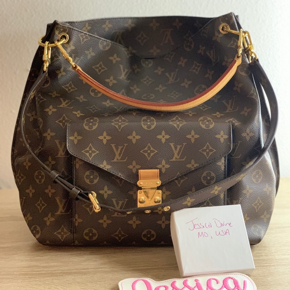 Louis Vuitton Métis Hobo
